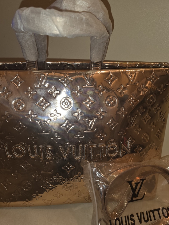 Source Unknown Handbags - Metallic Rose Gold Monogram Tote